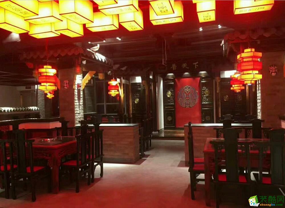 南宁餐饮饭店装修实景图—市中心300平方饭店装修作品