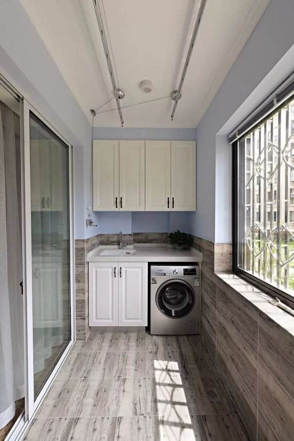 阳台洗衣柜插座怎么布置 阳台装洗衣柜注意哪些细节