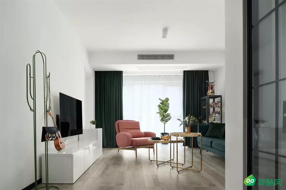 简单、流畅的线条，让客厅空间感更强，又时尚温柔的感觉。